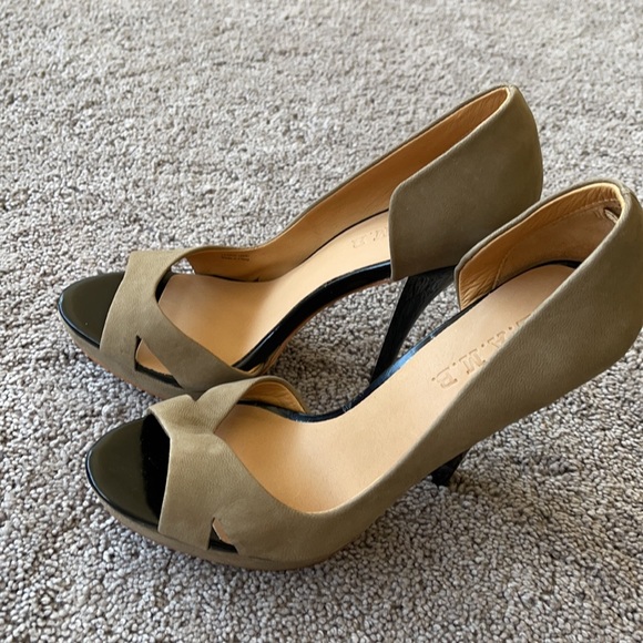 Brand New L.A.M.B Peep Toe Pumps - Picture 2 of 5